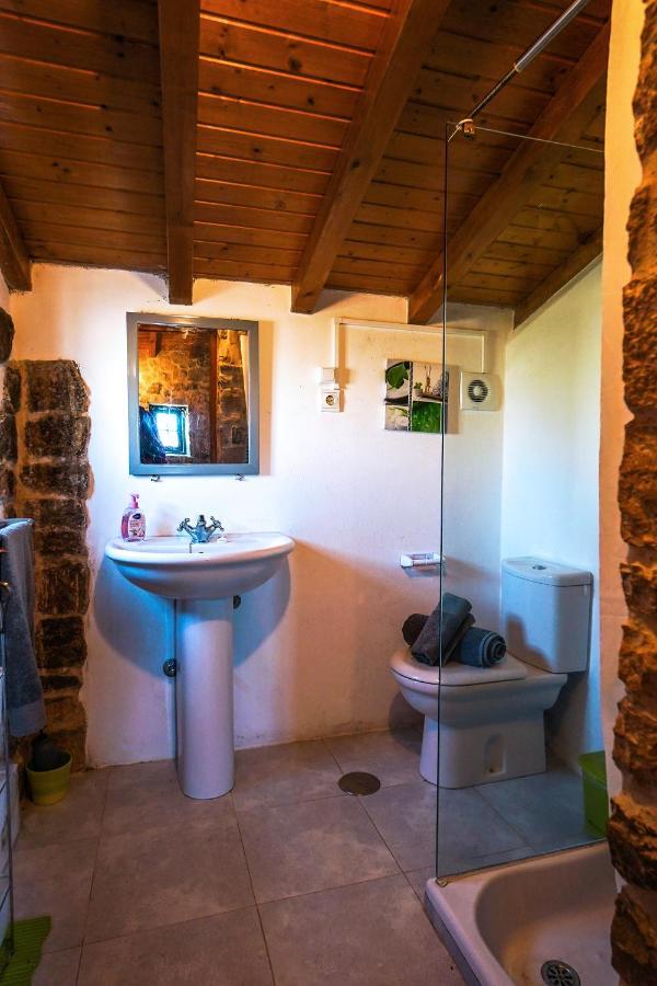 Casa Rústica, Perto Do Castelo De *